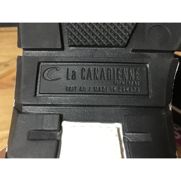 C La Canadienne Newport Women's Black Suede Waterproof Casual Chelsea Boot - Picture 7 of 7